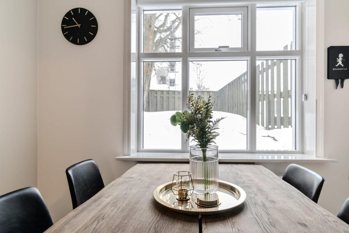 Framnesvegur - Two Bedroom Central Apartment Reykjavik Luaran gambar